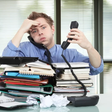 12 секретов, которые ваш босс скрывает: как избежать обесценивания на работе!