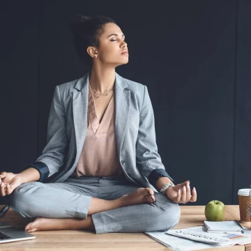 Как медитативные практики помогают сохранять фокус на целях