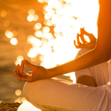 Медитация и ее роль в улучшении концентрации и ясности мысли